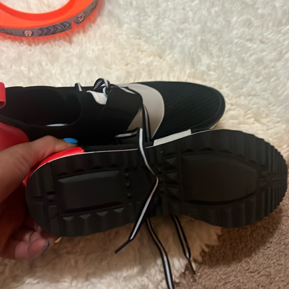 Steve Madden new sneakers
